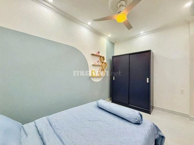 Bán gấp nhà mặt phố Hồ Văn Cống, giá chỉ 3,6 tỷ, 150m2, 3PN, 4WC, full