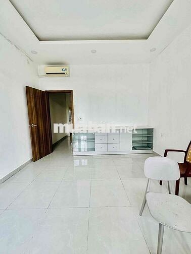 🏡 CHO THUÊ NHÀ NGUYÊN CĂN – FULL NỘI THẤT 📍 215/, Nguyễn Xí, P.26, Q.B