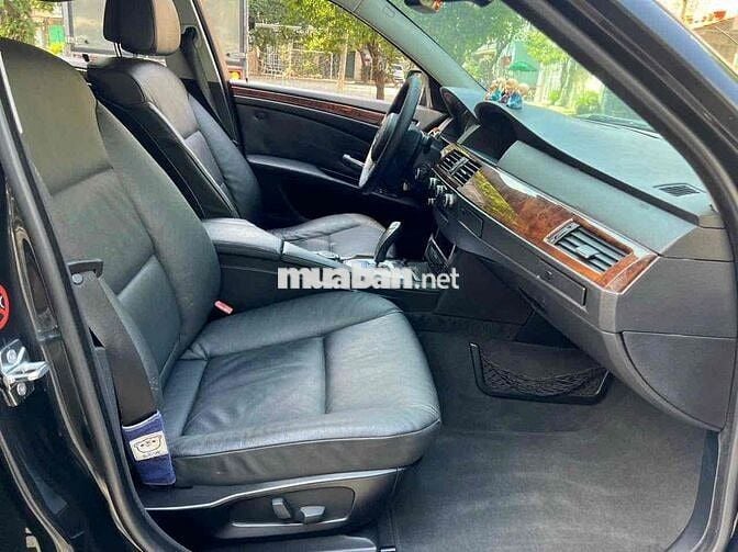 BMW 530i