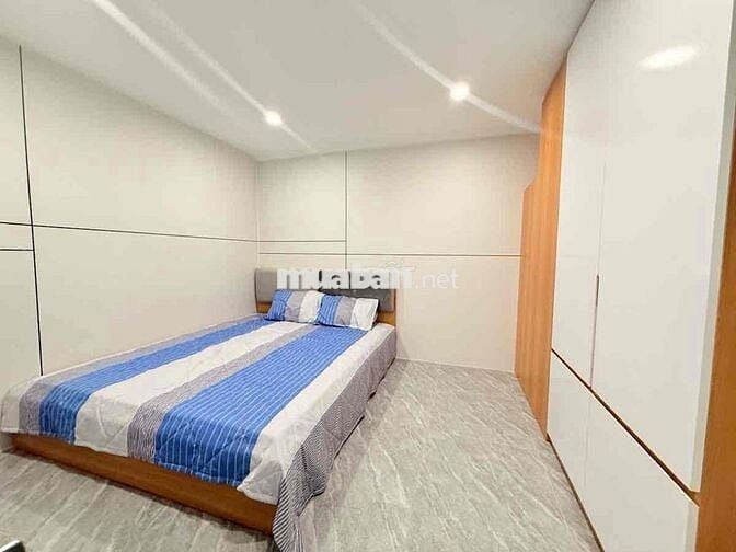 Oto đỗ cửa tập thể phố Đại La nhà đẹp gần trường đại học kinh tế 60m T