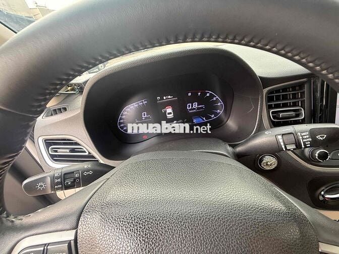 Hyundai Accent 2023 1.4 AT - 63000 km