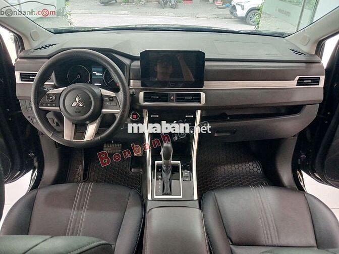 Mitsubishi Xpander Premium 1.5 AT 2022 - 72v