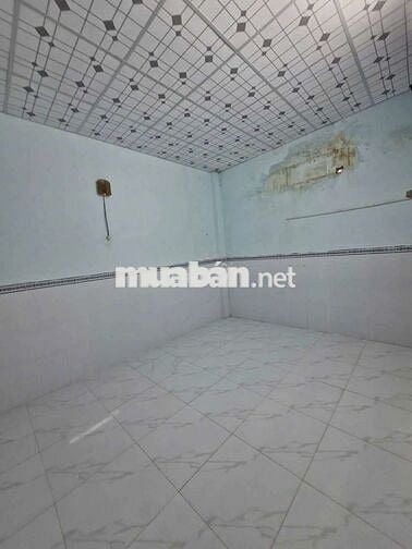 Cho thuê nhà 1 trệt 1 lầu 586 5tr 3pn2wc lộ 14m