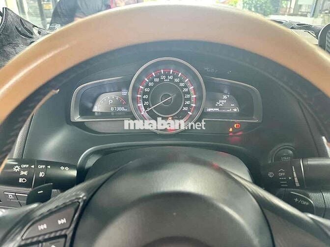 Mazda 3 2015 1.5 AT Sedan - 86000 km