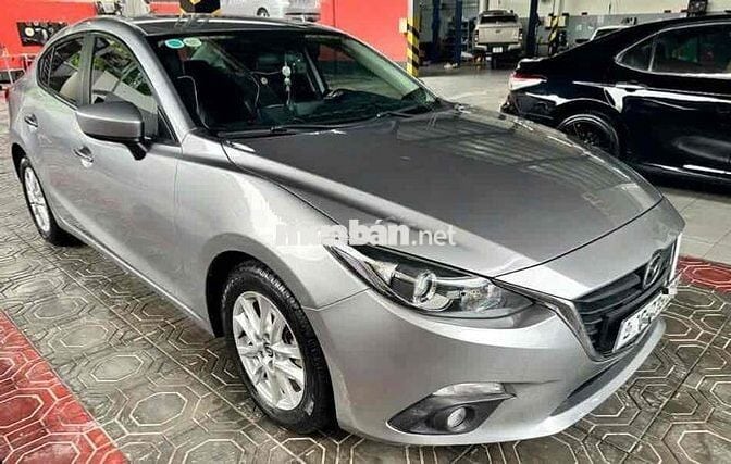 Mazda 3 2015 1.5 AT Sedan - 86000 km