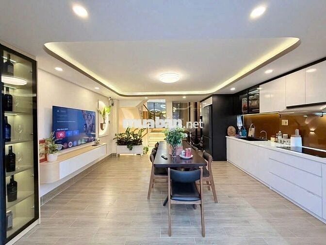 SIÊU PHẨM NHÀ ĐẸP 64 Giải Phóng P.4, Q.TB 5x20 6 tầng có thang máy