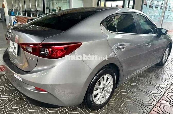 Mazda 3 2015 1.5 AT Sedan - 86000 km