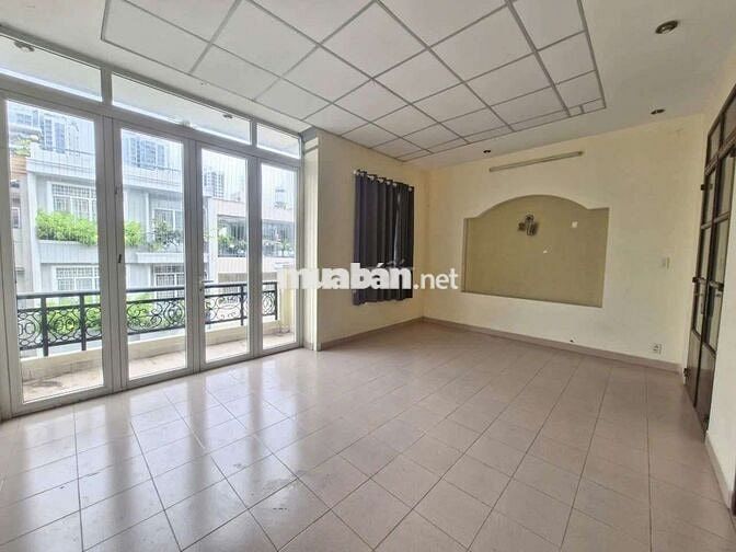 Cho thuê nhà hẻm 243 Tô Hiến Thành - 5x20m , Trệt , 3 Lầu - Nhà Đẹp .