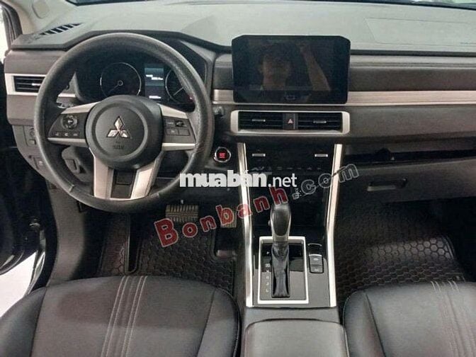 Mitsubishi Xpander Premium 1.5 AT 2022 - 72v