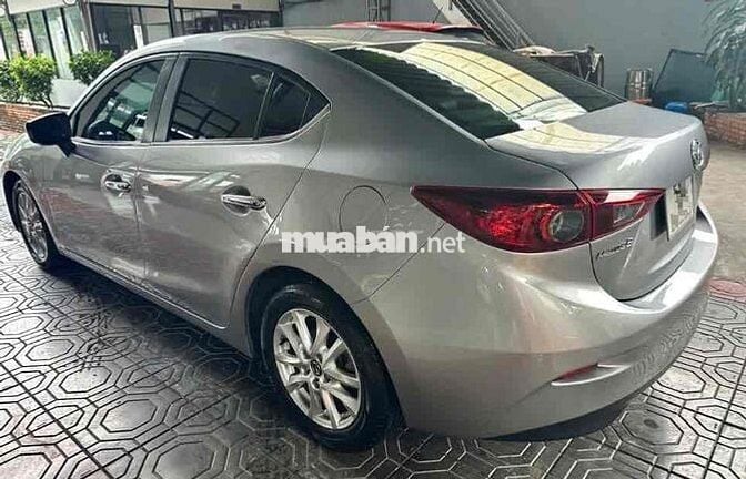 Mazda 3 2015 1.5 AT Sedan - 86000 km