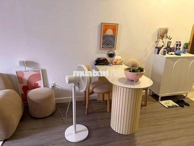 Bán gấp căn hộ Galaxy 9, 2PN DT 60m2, full nội thất, có sổ hồng.