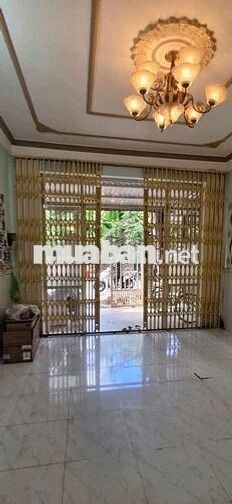 Cho thuê nhà 1 trệt 1 lầu 586 5tr 3pn2wc lộ 14m