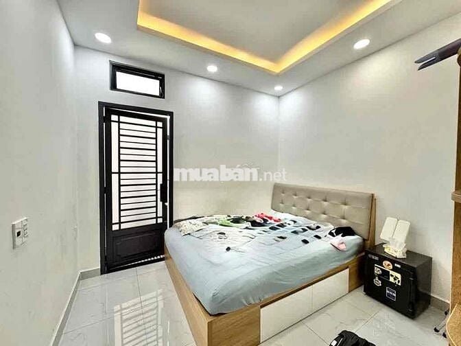 👉 Căn hiếm Hoàng Hoa Thám – 33m², 3 tầng, hẻm xe hơi, full nội thất