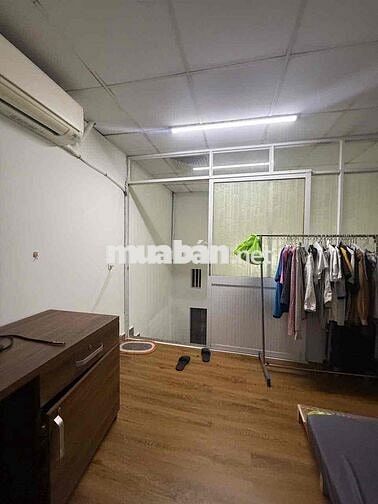 Nhà thuê Nguyên căn Trệt ,lầu -30m