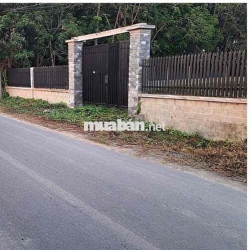 Chủ ký gửi bán lô đất có sẵn hàng rào kiên cố