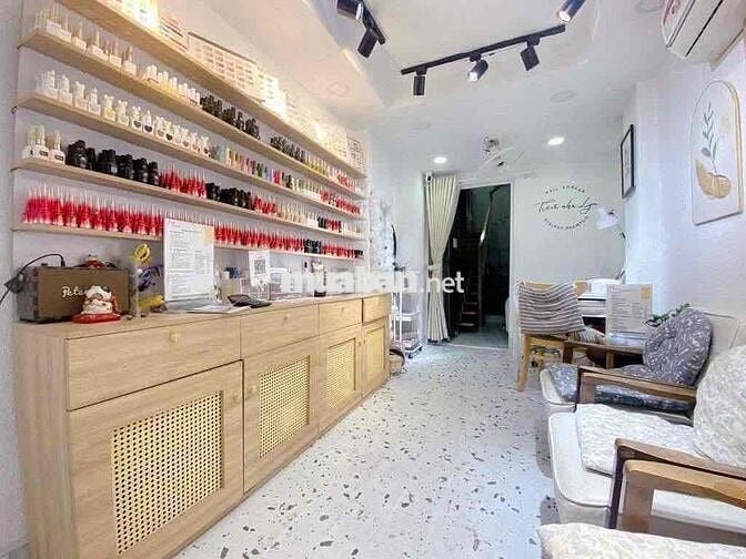 Cho thuê nhà MT HBG Trần Hưng Đạo, P Cô Giang Q1