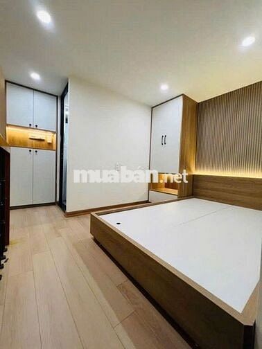 Bán Nhà Ngõ Quỳnh 20M x 4T, MT: 4M Giá 4,7 Tỷ. 20m ra mặt phố Bạch Mai