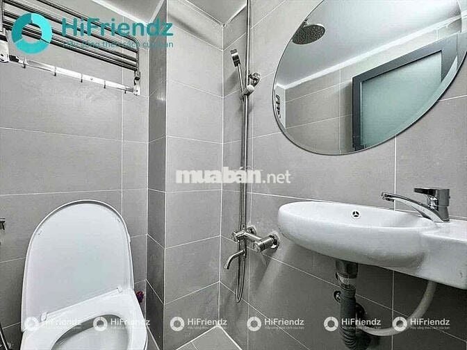 Căn Hộ Full NT Ban Công Có Gác Ngay Hàng Xanh Gần ĐH Hutech, GTVT