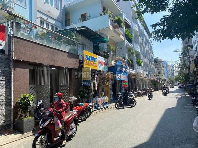 176M2 - HOÀNG HOA THÁM - NGANG 6.2 - TIỆN XÂY CHDV
