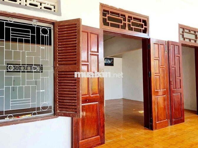 Chủ cần bán nhanh căn nhà va dat tổng diện tích hơn 400m2