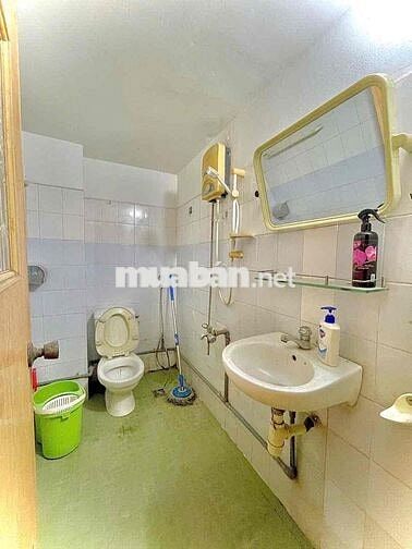 Cho thuê gấp căn hộ bùi đình tuý giá rẻ gần các trường đại học hutech