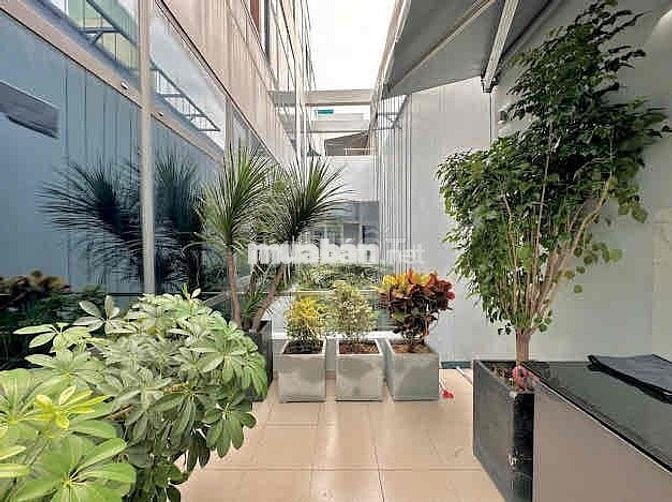 Penthouse view kính siêu chill, full NT mới, mgr ngay Aeon, HUIT