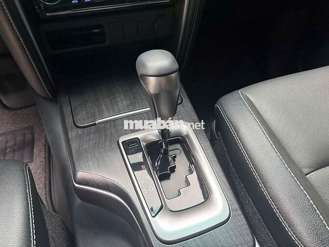 Fortuner 2.7V 4x2 AT 2024  - 2.700 km - Còn Giảm