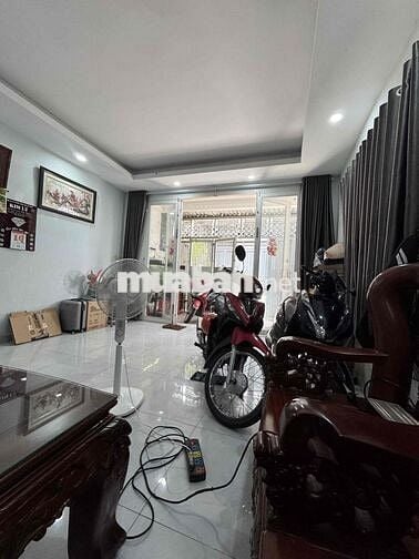 NHÀ 3 TẦNG, DT 4,5x22 TCH34, Q12, NHÀ ĐẸP GIÁ CỰC TỐT