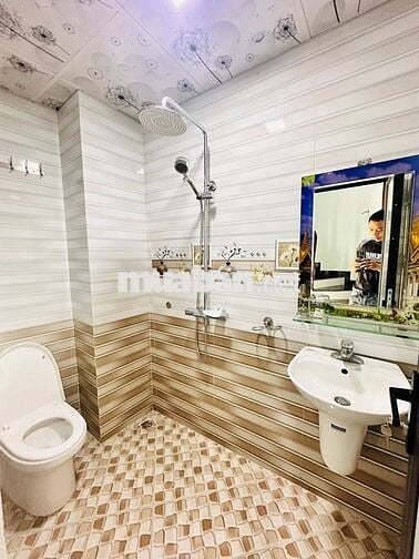 Phân Khúc 7 tỷ Tỷ Cầu Giấy -30m2 5 Tầng Dân Xây - Mặt Tiền 4m