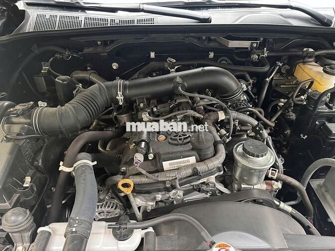 Fortuner 2.7V 4x2 AT 2024  - 2.700 km - Còn Giảm