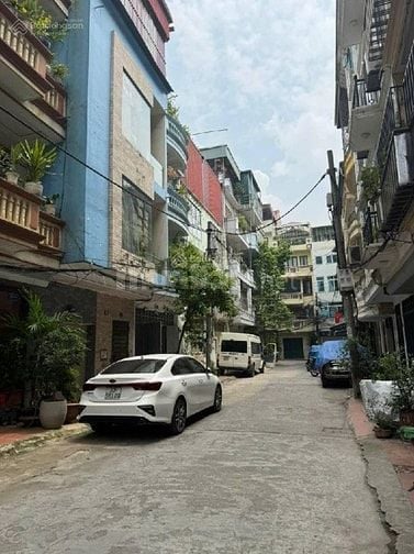 Nhà riêng ngõ thông, ô tô tránh/vào nhà, gần phố cổ, trung tâm Ba Đình