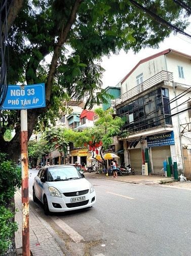 Nhà riêng ngõ thông, ô tô tránh/vào nhà, gần phố cổ, trung tâm Ba Đình