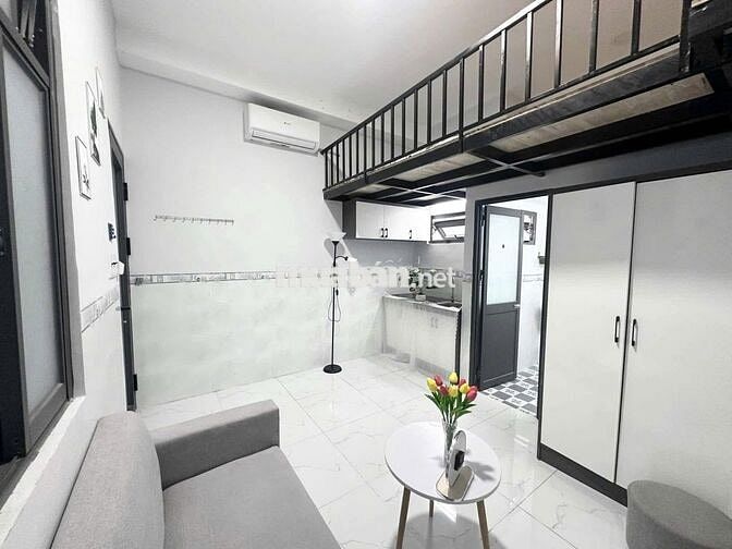 PHÒNG DUPLEX CỰC XINH GẦN ĐH VĂN HIẾN, BÁCH KHÓA CÓ THANG MÁY - BẢO VỆ