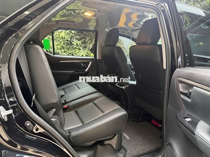 Fortuner 2.7V 4x2 AT 2024  - 2.700 km - Còn Giảm