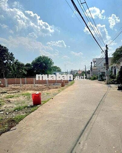 bán lô đất mặt tiền cây da xề đông hoà hcm dt 100m2