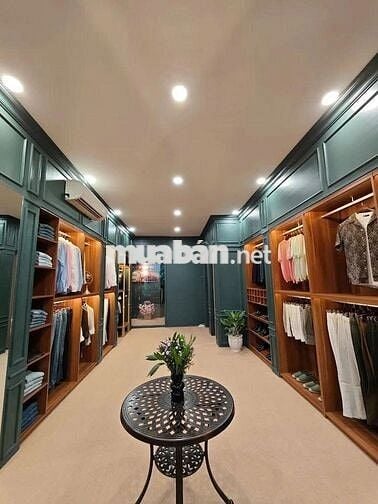 VỊ TRÍ ĐẮC ĐỊA KINH DOANH SẦM UẤT MẶT TIỀN NGUYỄN ĐÌNH CHIỂU , QUẬN 3