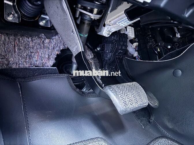 Fortuner 2.7V 4x2 AT 2024  - 2.700 km - Còn Giảm