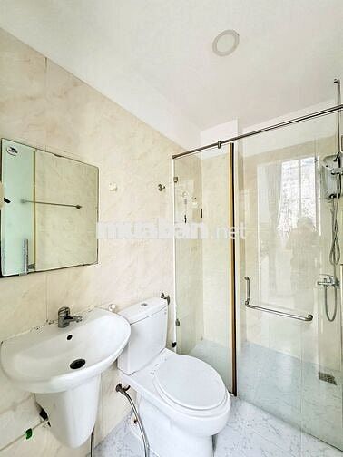 Căn hộ view thoáng Full nội thất , ban công riêng ngay Lê Văn Sỹ Quận3