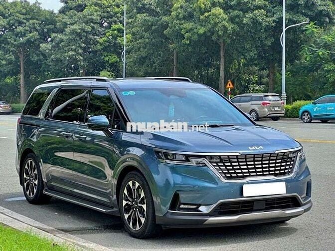 KIA CARNIVAL 2.2D SIGNATURE