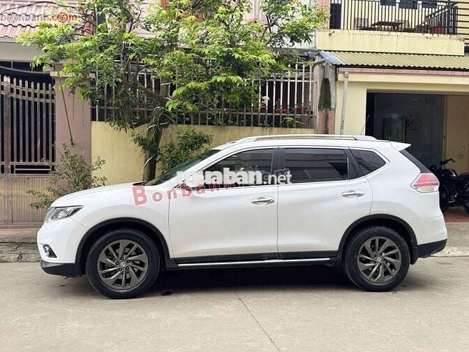 Nissan X-Trail 2.5 SV 4WD – Đời 2016