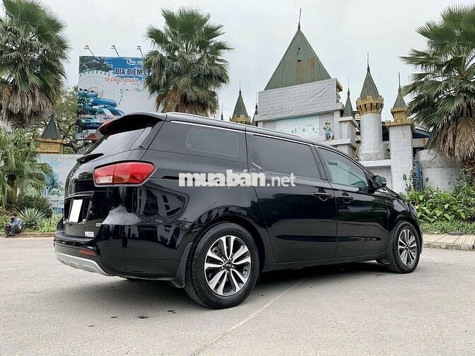 Kia Sedona 2018 máy dầu số tự động, bản full