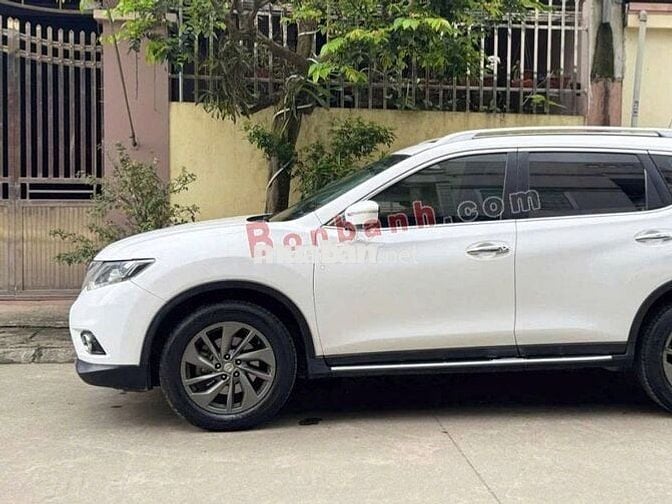 Nissan X-Trail 2.5 SV 4WD – Đời 2016