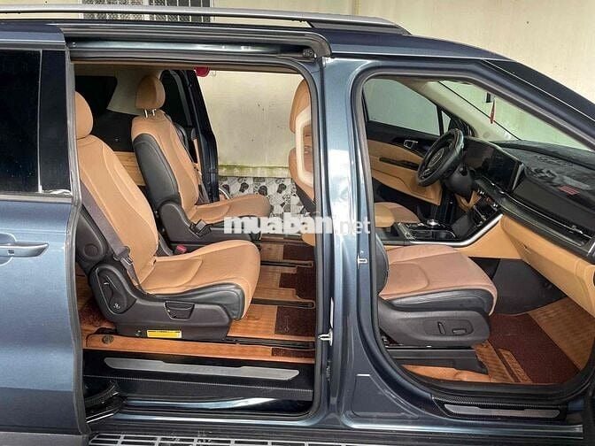 Kia Carnival 2022 Premium 2.2D - 104000 km