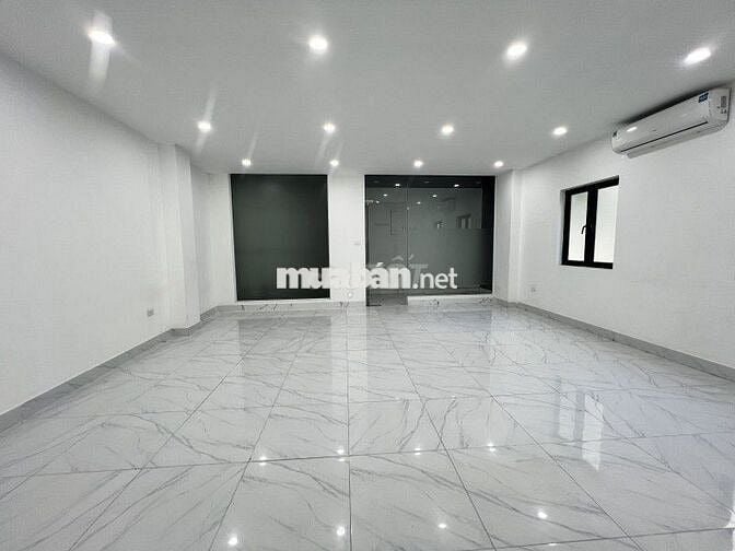 NHÀ MẶT PHỐ TRẦN KHÁT CHÂN HAI BÀ TRƯNG 50M² 6 TẦNG LÔ GÓC GIÁ 21,5 TỶ