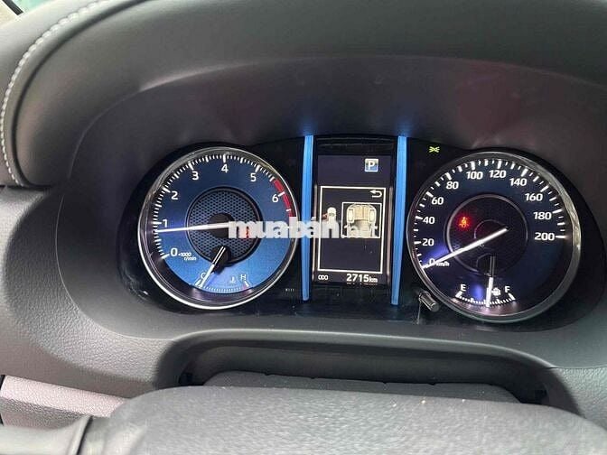 Fortuner Máy Xăng 2024 lướt 2,700km