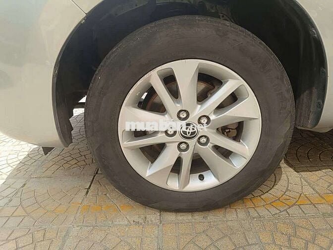 Innova 2.0G 2019 - 15000 km