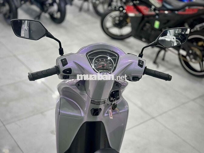 Vision 2023 zin Lướt chính chủ ký ( Hỗ trợ góp )