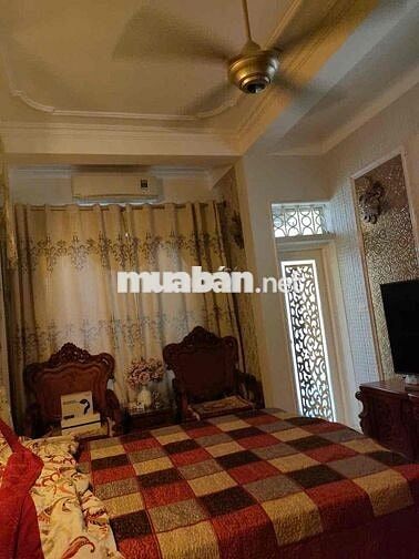 Nhà phố Nghĩa Dũng oto đỗ cửa - 22 m sổ - thực tế 29,5 m - 5 tầng