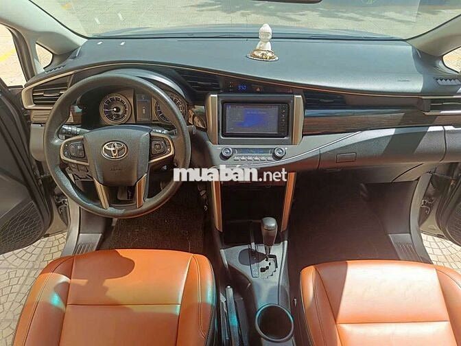 Innova 2.0G 2019 - 15000 km