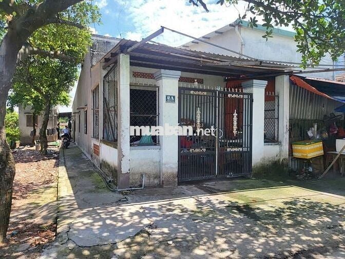 Bán nhà cấp 4 có phòng trọ cho thuê thu nhập 15tr/tháng. Giá bán 900TR